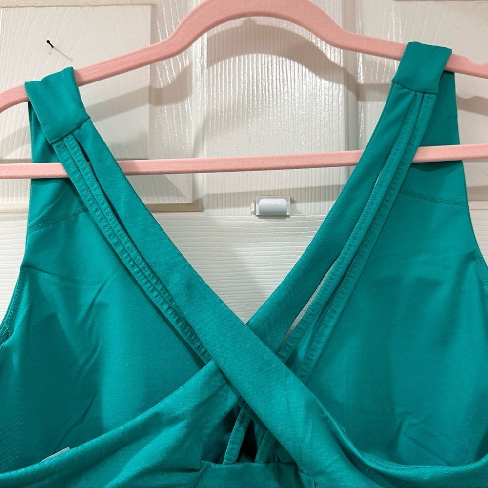 Ideology sports bra. New with tag - Picture 6 of 8